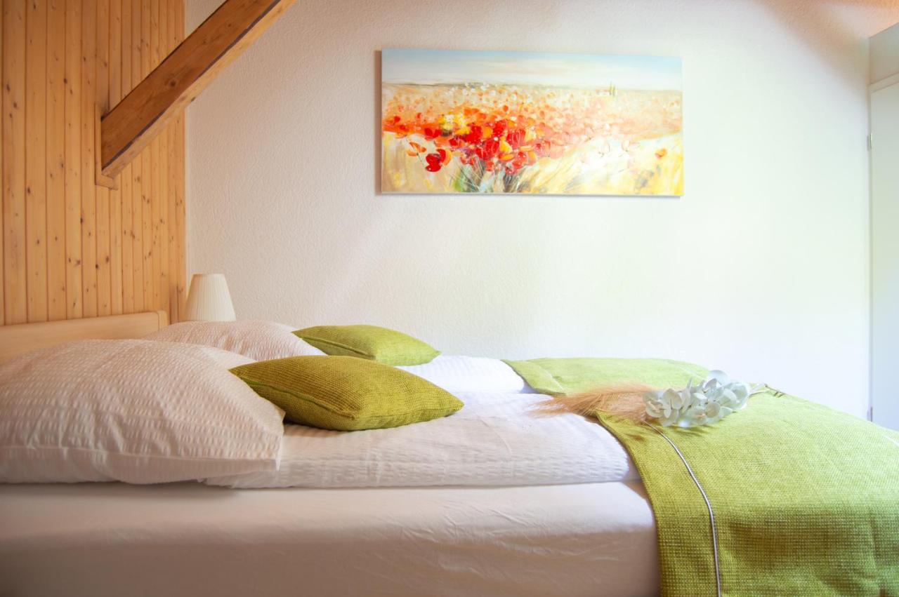 Wellness Mitten In Der Wasserfallstadt Triberg Triberg im Schwarzwald Exterior foto